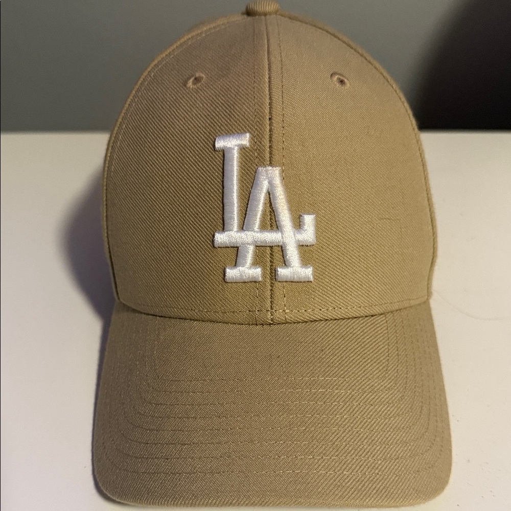 LA Dodgers hat - adjustable size one size fits all 47 brand